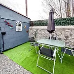 بيت للعطل Townhouse With Super Location *