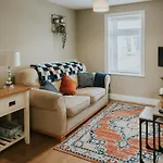 بيت للعطل Townhouse With Super Location كيلارني
