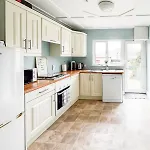Townhouse With Super Location بيت للعطل كيلارني