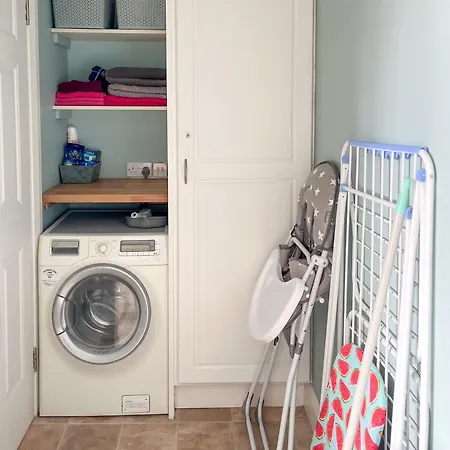 Townhouse With Super Location