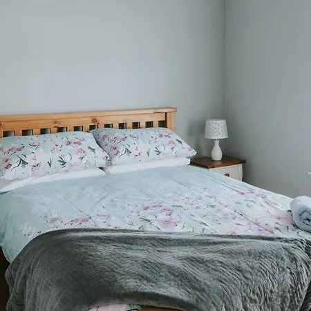 Townhouse With Super Location * Killarney