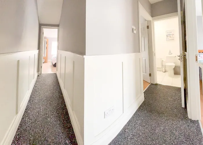 Townhouse With Super Location Килларни