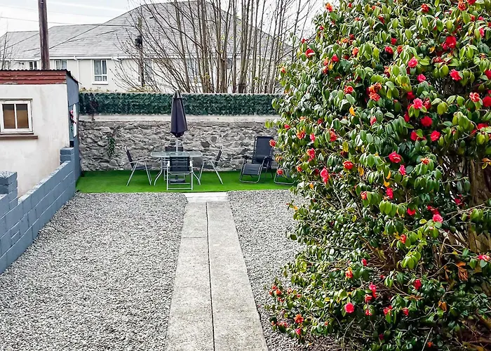 Townhouse With Super Location Ferienhaus