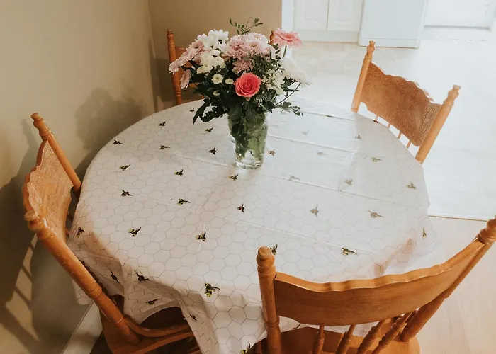 Townhouse With Super Location Ferienhaus