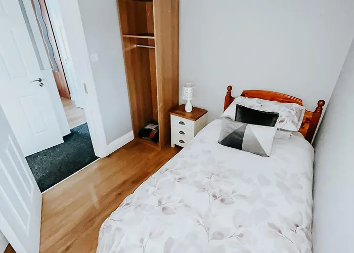 Townhouse With Super Location Килларни