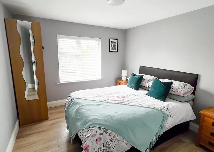 Townhouse With Super Location Ferienhaus