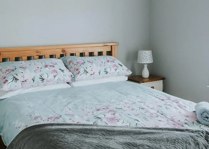 Townhouse With Super Location * Килларни