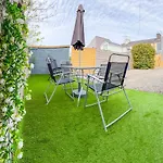Townhouse With Super Location Prázdninový dům *