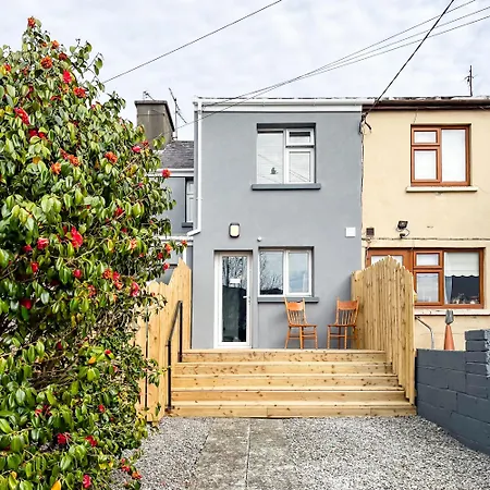 Townhouse With Super Location Killarney