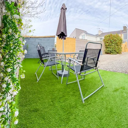 Townhouse With Super Location Prázdninový dům